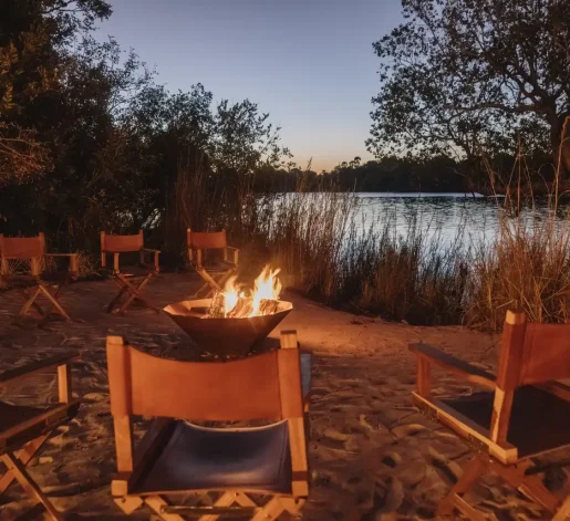 06d_PureAfrica_Bush Dinner Site up to 40 pax